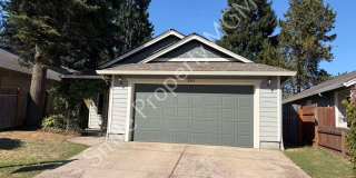 Ranch House with Fenced Yard Ranch House with Fenced Yard Gallery 1