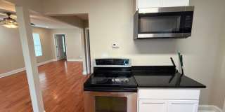 826 Radford Place Gallery 7