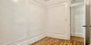 201 West 105th Street Gallery 7