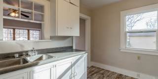 CLOSE TO BEAVERDALE!! 2 Bed, 1 Bath Home in Des Moines Gallery 5