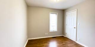 PRELEASING for AUGUST! Pet‑Friendly 4BR Walk to Ball State Gallery 22