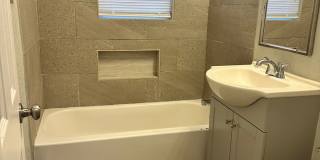 Great Home Located in the Lawton Heights Area! Pets Negotiable with Owner Approval! Gallery 17