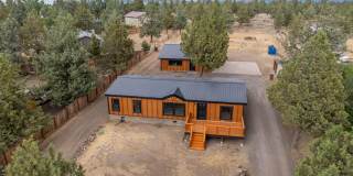 Available Now: Fully Renovated Turnkey Home in Crooked River Ranch! Gallery 1
