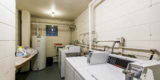 1446 N Dearborn St Gallery 3