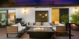 1733 Sunset Plaza Dr Gallery 21