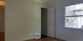 2805 Myrtle St Gallery 13