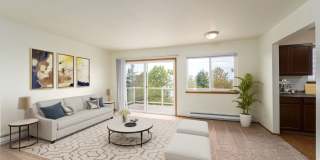 2 Bed, 1 Bath- Bay view apartment near Fairhaven and Boulevard Park Gallery 9