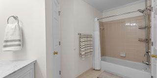 200 Aurora Way Gallery 39