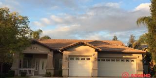 Comfortable 3-Bedroom, 2-Bath Home with Modern Kitchen Gallery 1