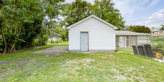 *AVAILABLE NOW!* Cozy Three Bedroom Home! Gallery 5