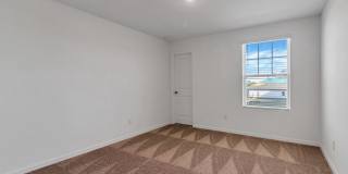 Like-New Ashton Woods Spacious 5BR 4BA, Prime Location Near I-4! Gallery 13