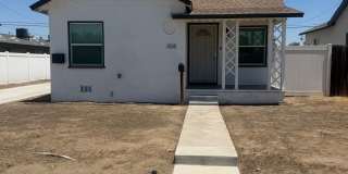 Quaint and Cozy 2 Bedroom Cottage Gallery 1