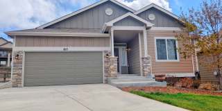 5 Bedroom Three Bathroom Single Family Home in Monument Gallery 1