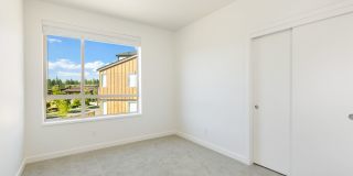 Beautiful 3 Bedroom Home Located in Ten Trails Black Diamond Gallery 17