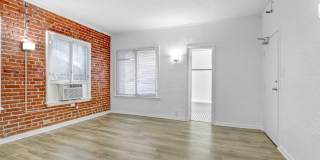 Ancelle Gallery 32