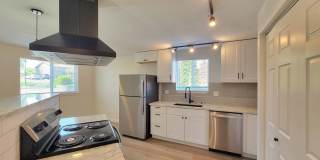 1109 South Olympia Place - A Gallery 1
