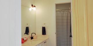 Stunning, Modern 2 Bed, 2 Bath with Office in Woodcroft! Gallery 11