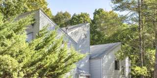 9 Talcott Forest Road Gallery 1