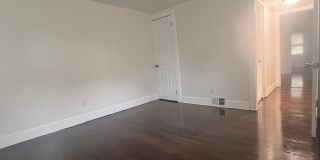 160 Ivy Street Gallery 7