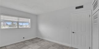 2716 Northeast 30th Place Gallery 6