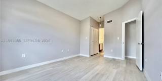 2811 N Oakland Forest Dr Gallery 17