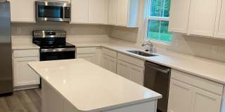 Room in 4 Bedroom Home at Rustling Pines Ct Gallery 11