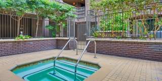 Modern Industrial Condo in the Heart of Downtown San Diego – Walk to Petco Park & Waterfront Gallery 37