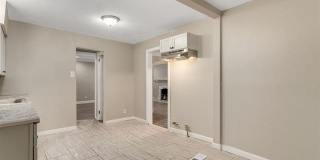5574 Buckingham Avenue Gallery 11
