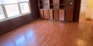 Knoxville Manor Gallery 11
