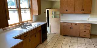 4 Bed 2.5 Bath Single Family Home in Wausau Gallery 8