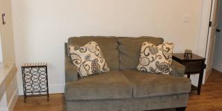 Furnished Studio Near Old Mill - Utilities Included Gallery 7