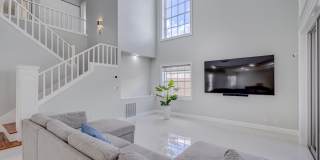 17 Selby Lane Gallery 11