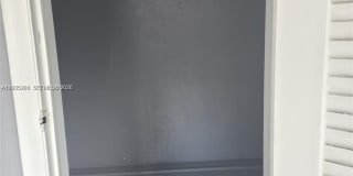 1610 Liberty St Gallery 12