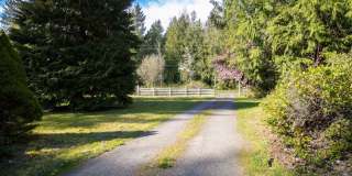 2 Bed / 2 Bath Home with 4-Car Garage, Large Yard & RV Parking in Graham! Gallery 12