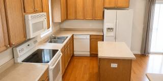 3 Bed | 2.5 Bath Townhome In School District #2 Gallery 8