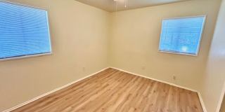 2433 Shepard – Cozy & Updated 3 Bed / 1 Bath Home | Gallery 9