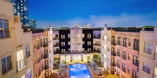 5 Mockingbird Gallery 59