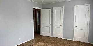Conveniently located 2 Bed 1 Bath in Faith Village! Gallery 12