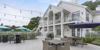 The Royce at Trumbull Gallery 14