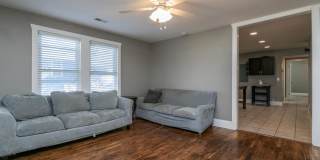 Available for Short Term from Now until July 15, 2026 - Inquire about discounted rate! Gallery 4