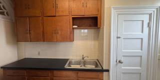 Apartment located inside beautiful historcal home in Lynchburg! Gallery 7