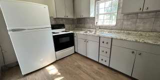 2Bed/1Bath Available Gallery 3