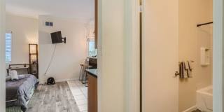 Charming Studio in San Diego Gallery 12