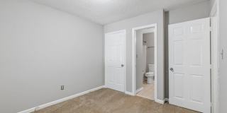 3909 King Edward Court Gallery 19