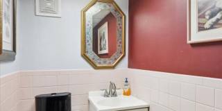 42 S 19TH Street Gallery 8