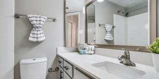 Mateo Apartment Homes Gallery 8