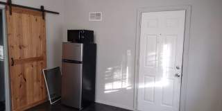 910 West 8th Street - 2 Gallery 2