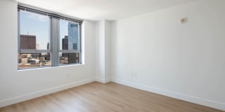 660 Washington Gallery 35