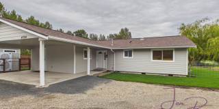 3 Bedroom Home with Fenced Yard For Rent 3 Bedroom Home with Fenced Yard For Rent Gallery 1