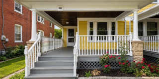 832 Thomas Street Gallery 1